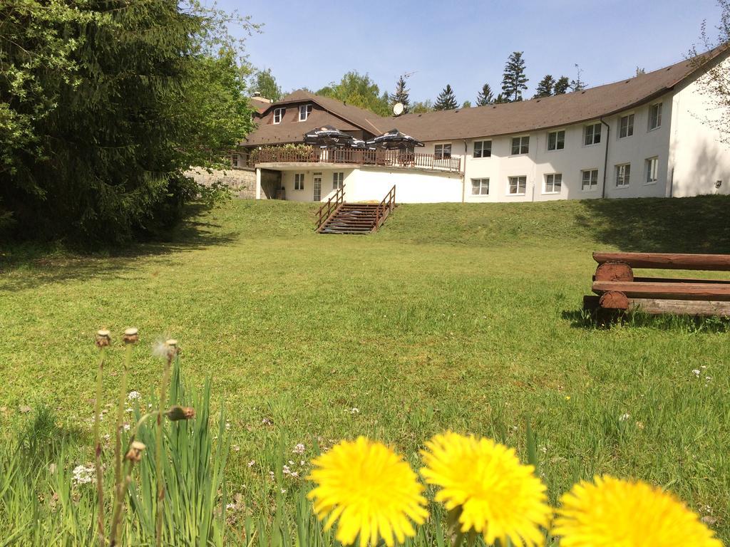 Hotel Schindleruv Haj Svitavy Buitenkant foto